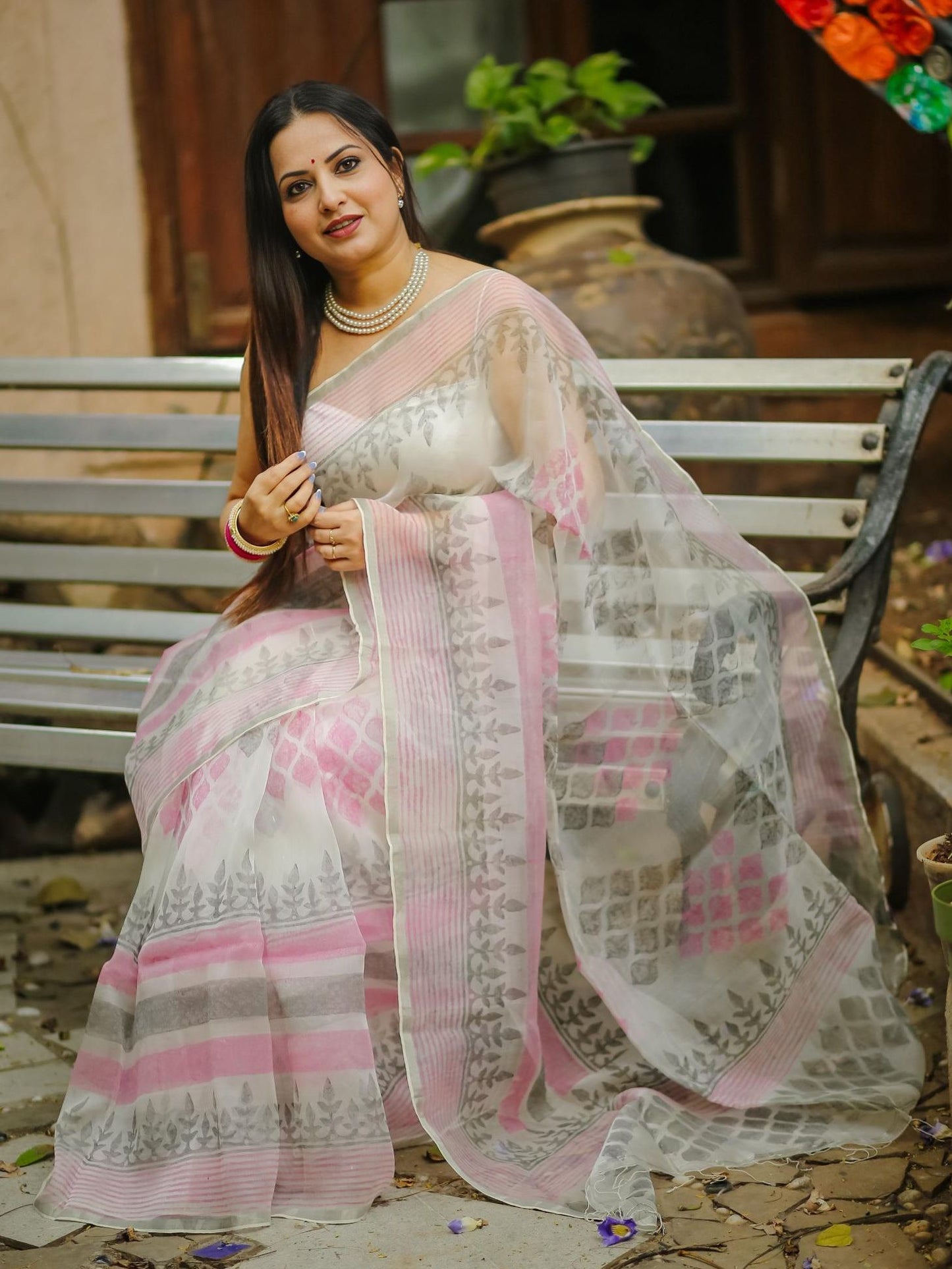 Pari white pink saree