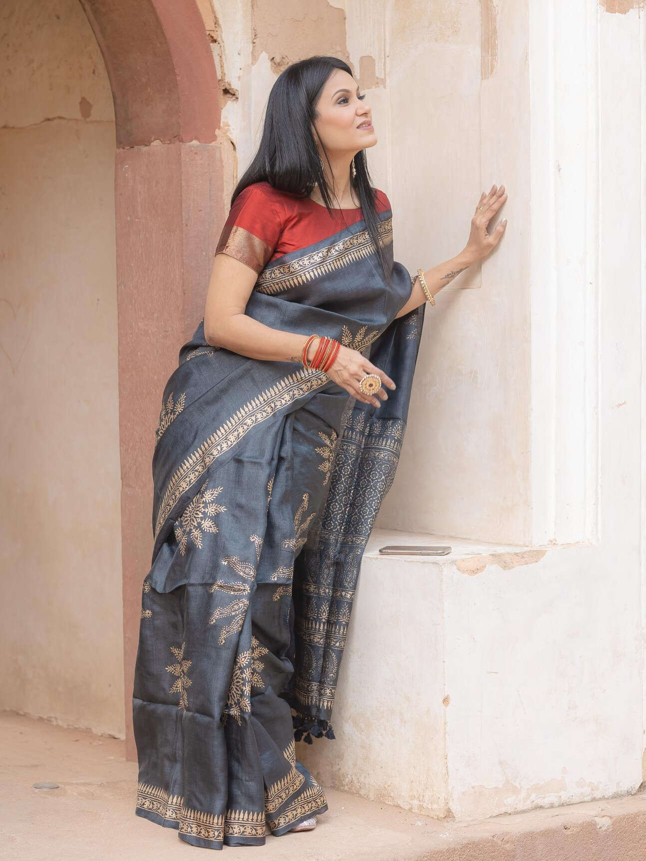 Bani Thani Charcoal Saree