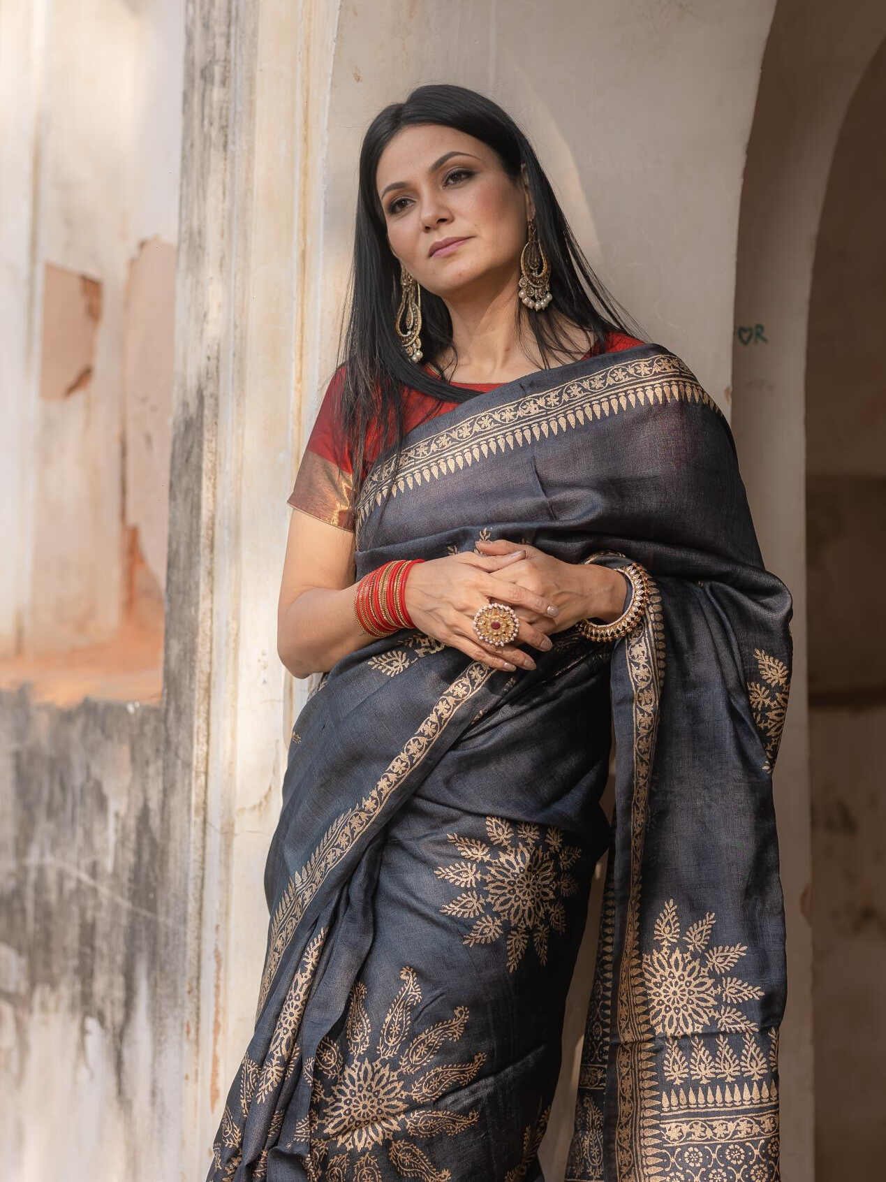 Bani Thani Charcoal Saree