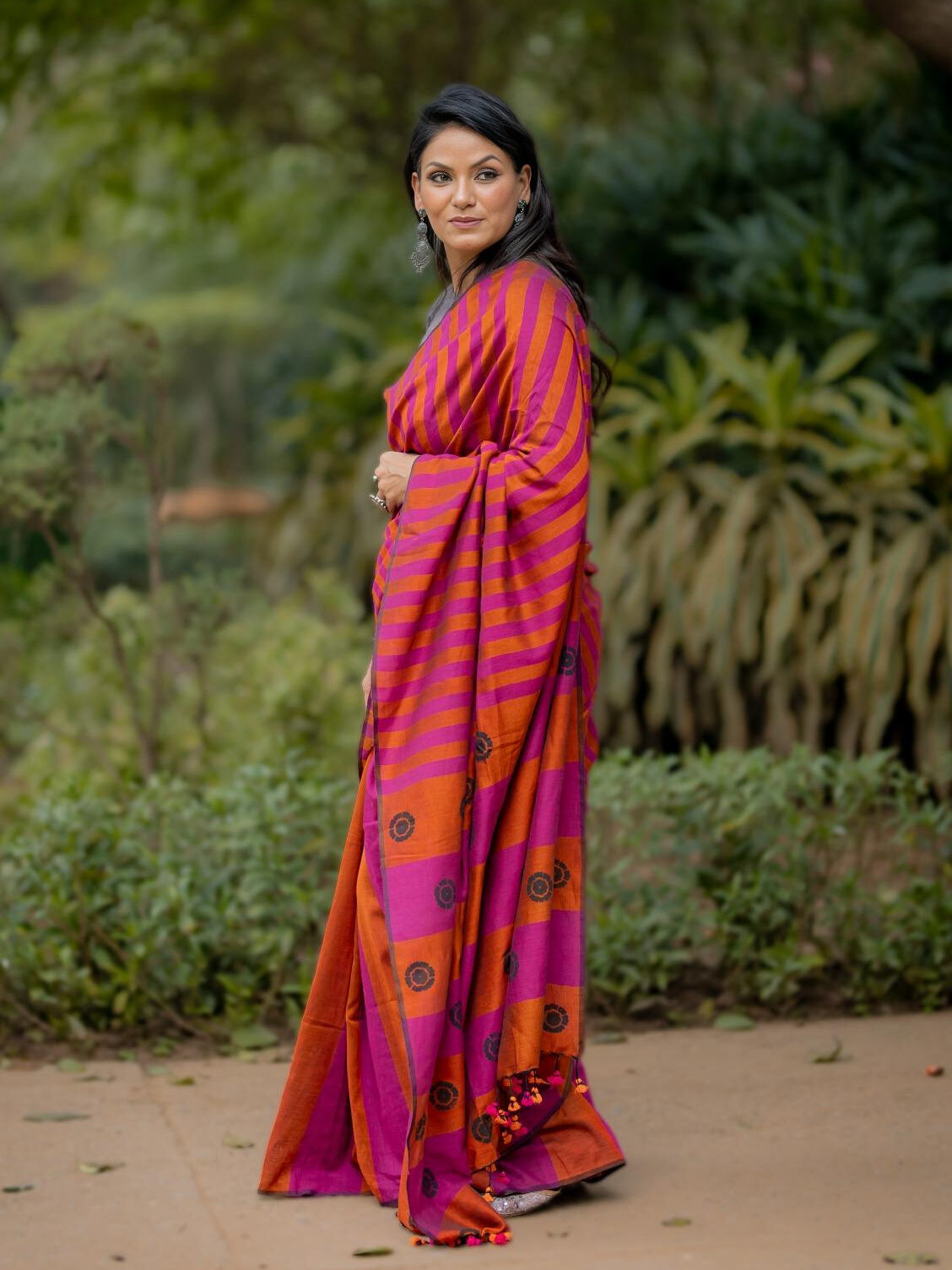 Kapaas Pink Orange Saree