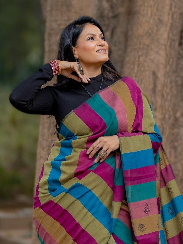 Kapaas Pink Blue Saree