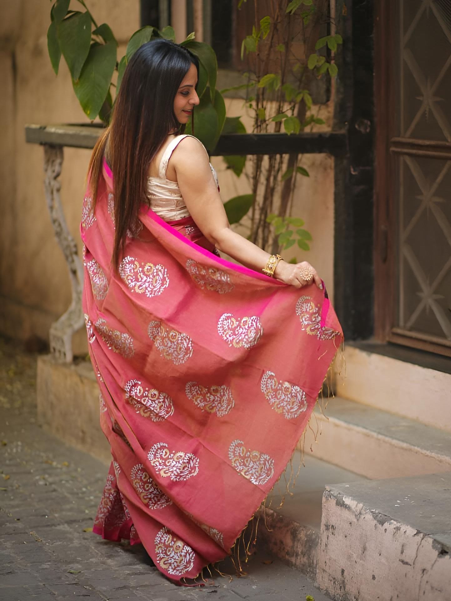 Pari fushia saree