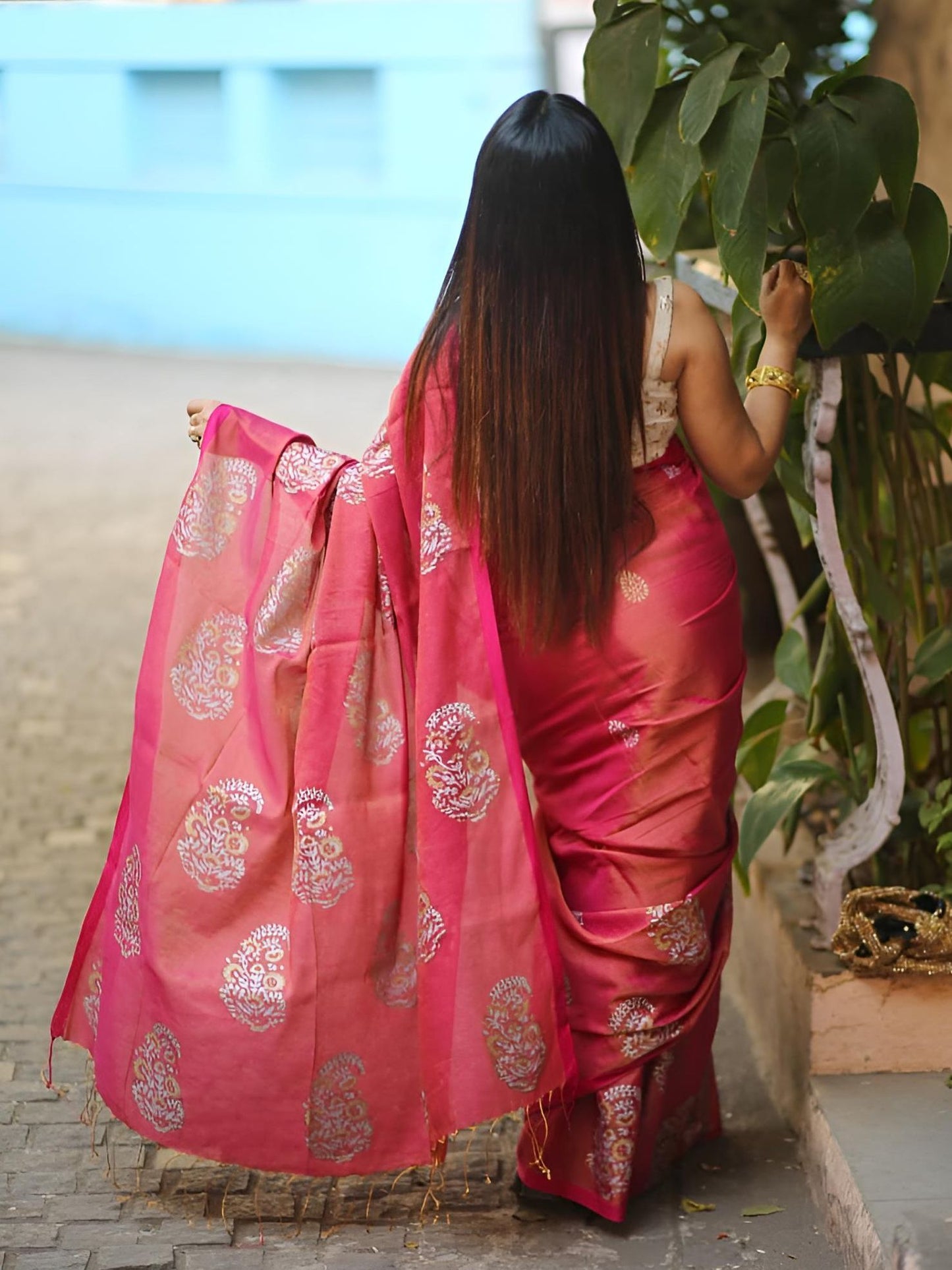 Pari fushia saree