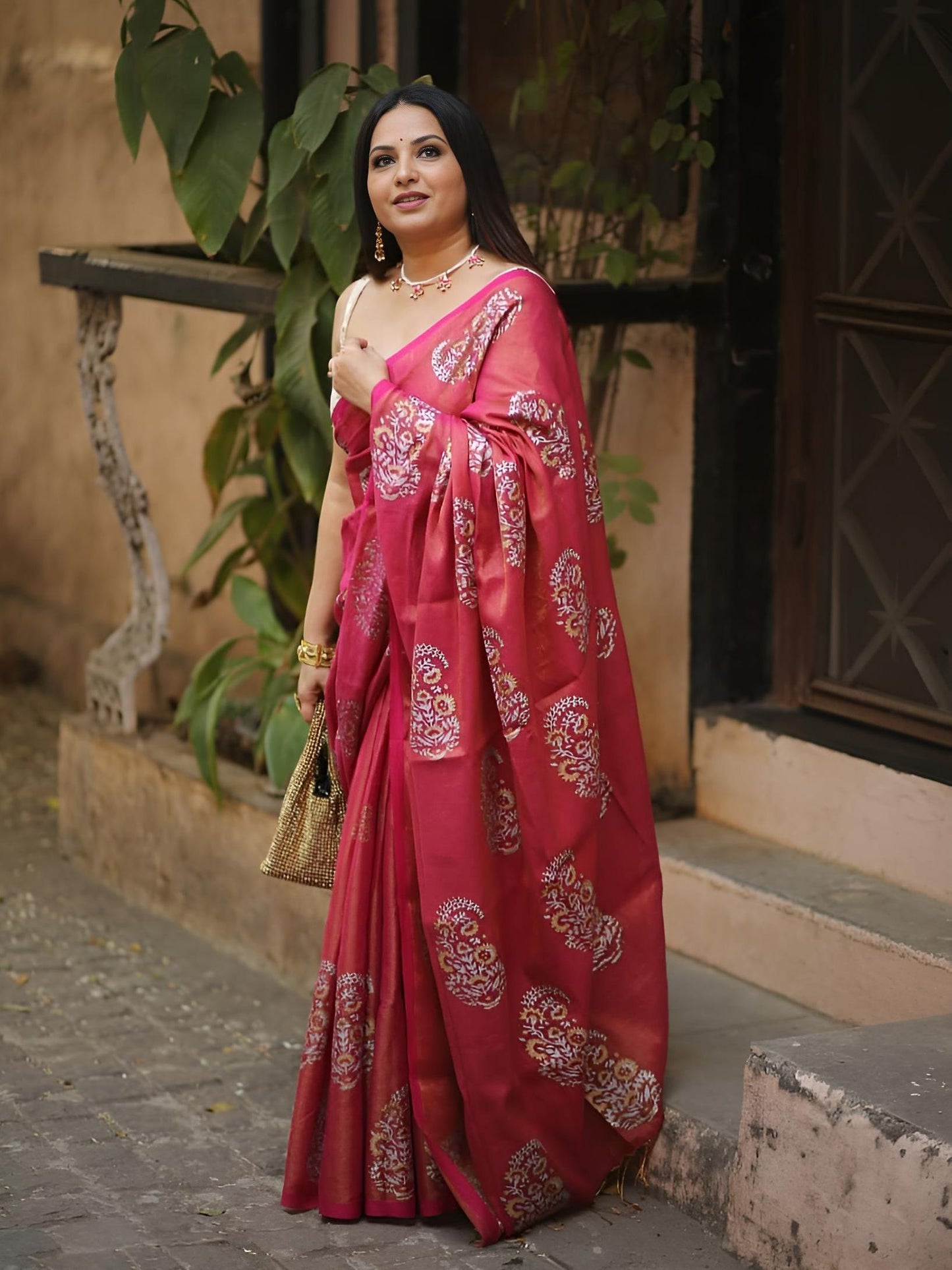 Pari fushia saree