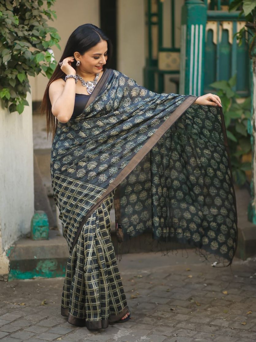 Pari charcoal saree