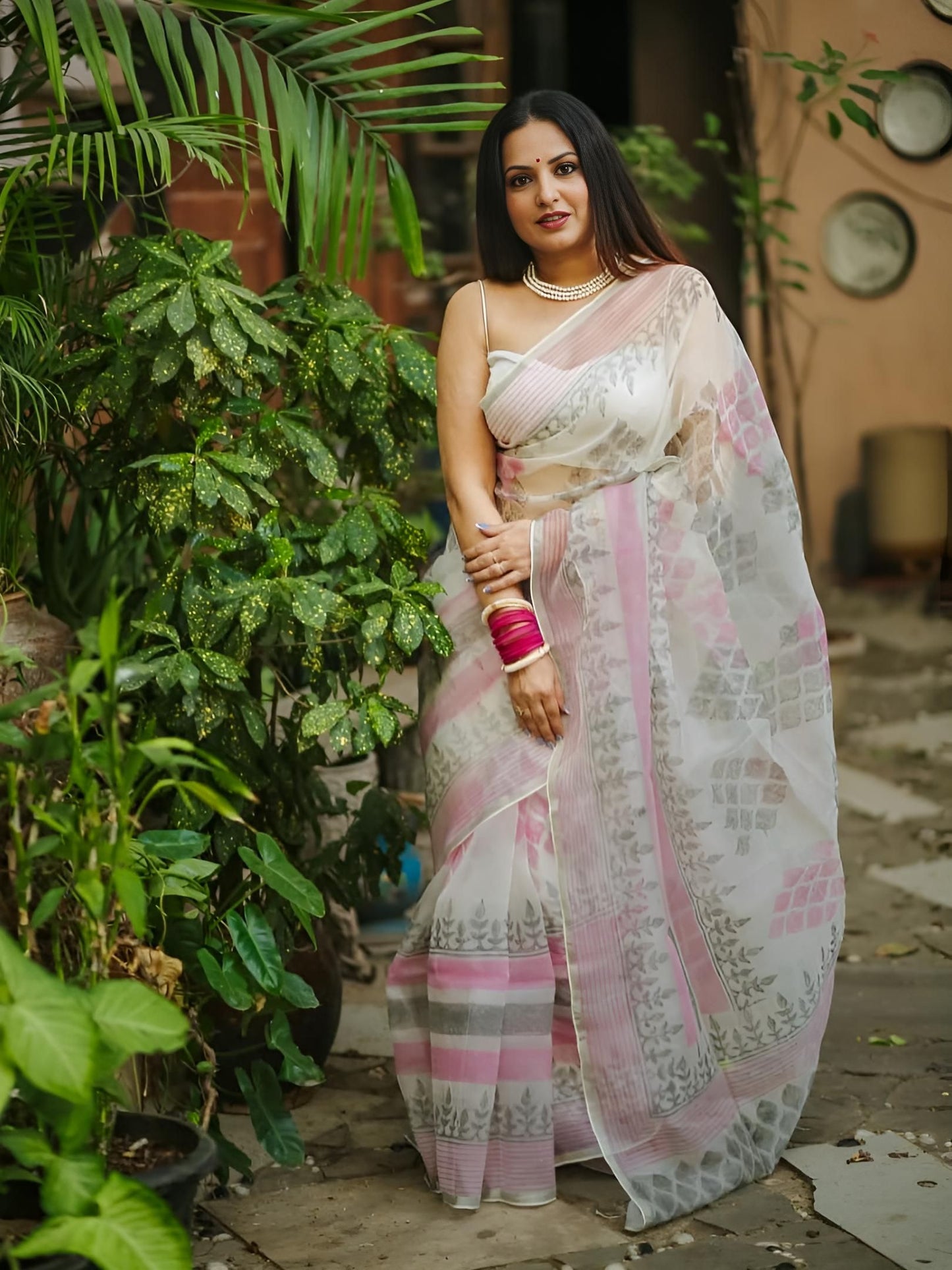 Pari white pink saree