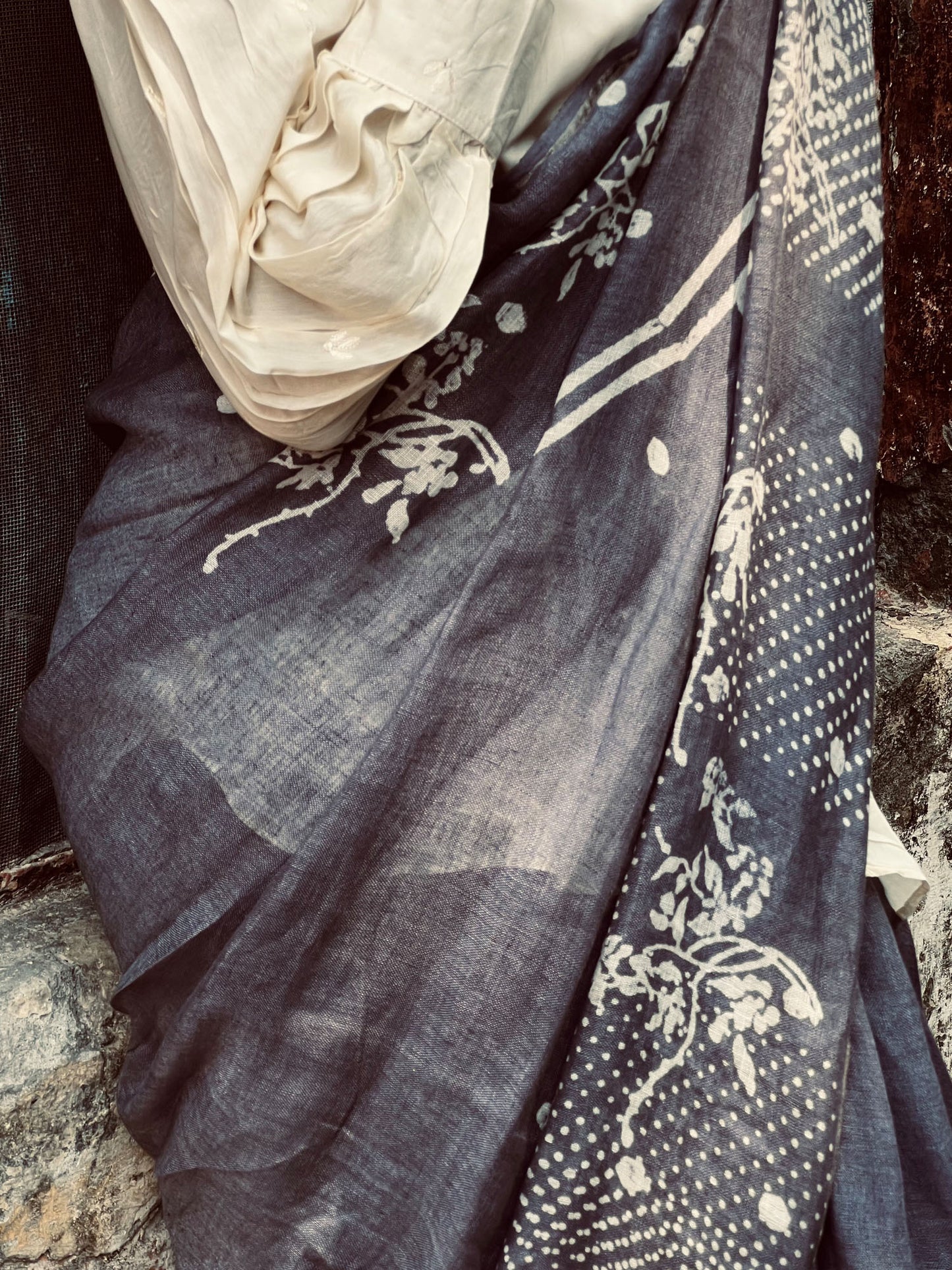 soulweaves wabi sabi grey saree