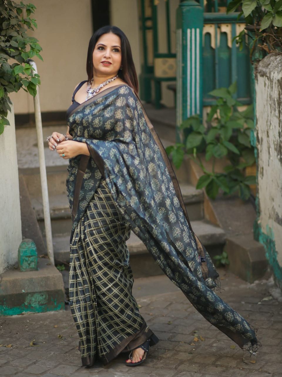 Elegant Kalamkari Design Pashmina Saree with matching Shawl for Women –  www.soosi.co.in