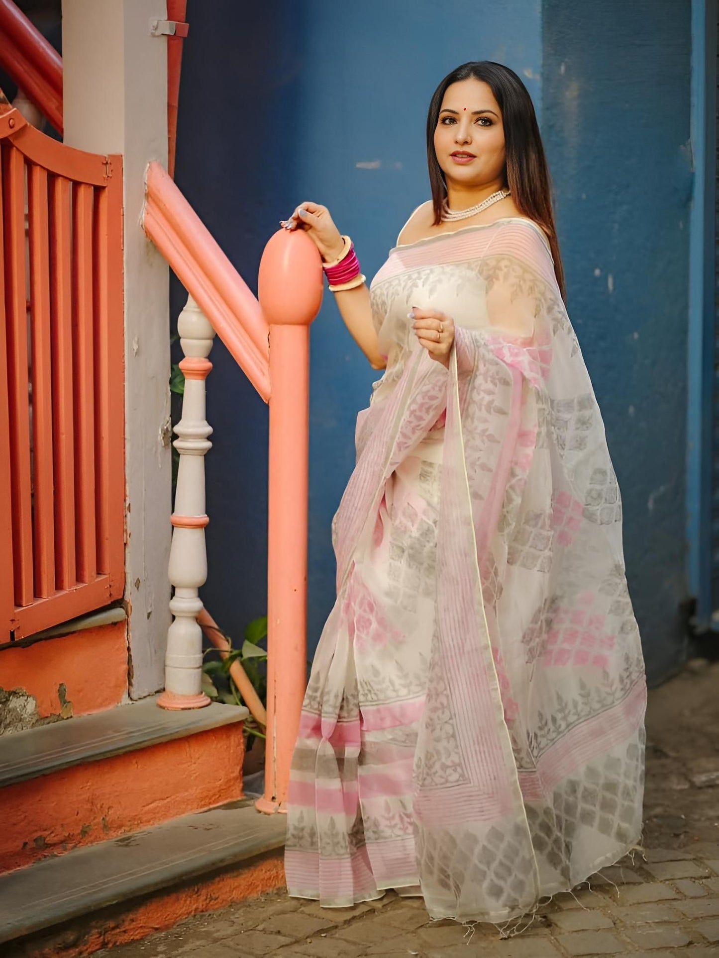 Pari white pink saree