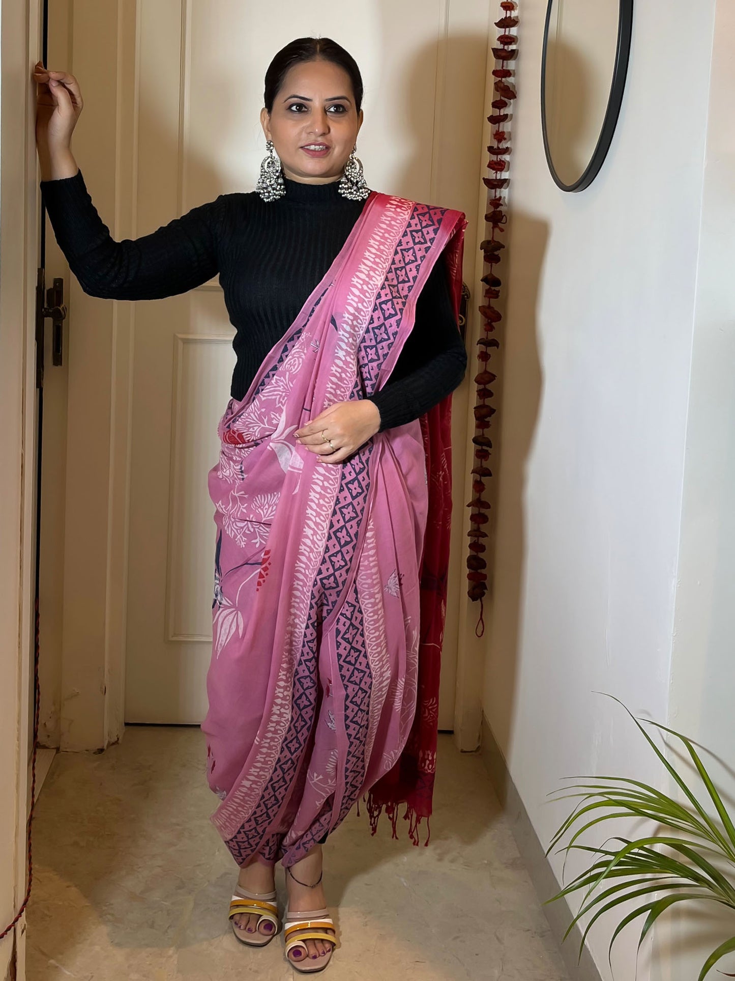 soulweaves-one-of-a-kind-pink-red-multi-saree